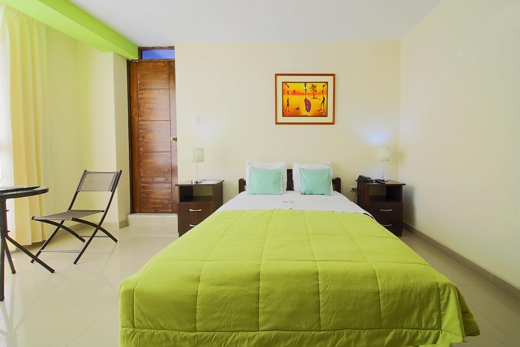 Hostal Florida تشيكلايو المظهر الخارجي الصورة