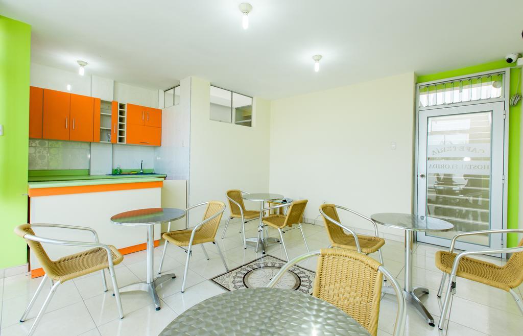 Hostal Florida تشيكلايو المظهر الخارجي الصورة