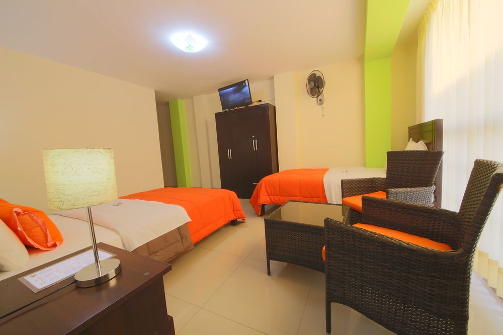 Hostal Florida تشيكلايو المظهر الخارجي الصورة